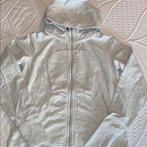 NWOT lululemon scuba hoodie size 12
